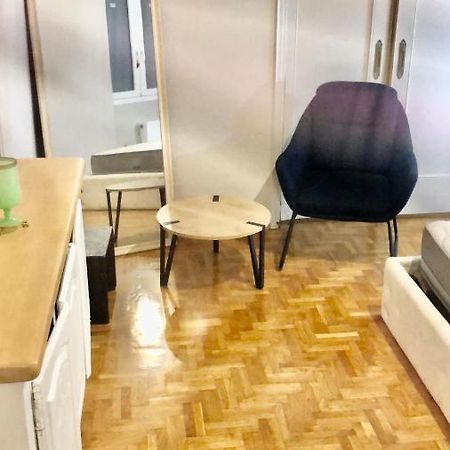 Economy Shared Apartment C In Central Афины Экстерьер фото